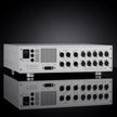 Boulder 1110 前級放大器背面，多組平衡 XLR 輸入／輸出與電源插座