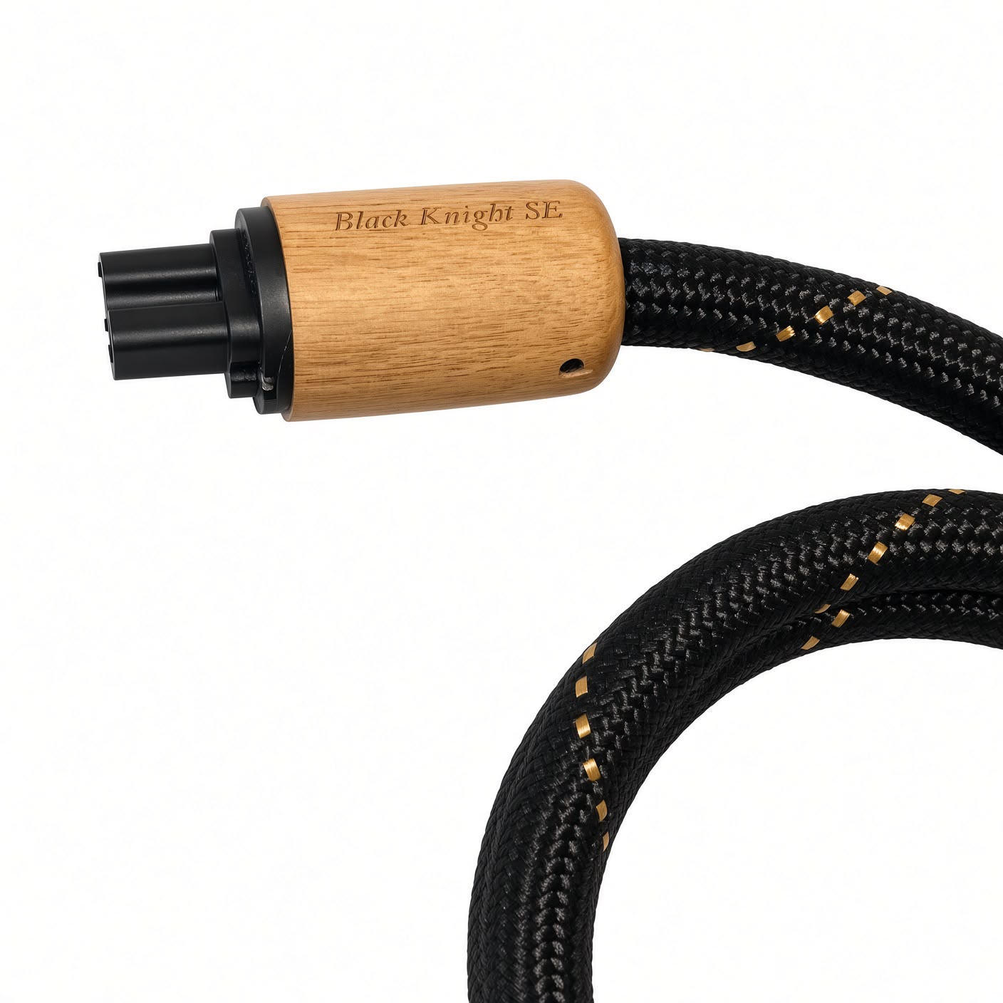 Close-up of GEKKO Black Knight SE power cable IEC connectors
