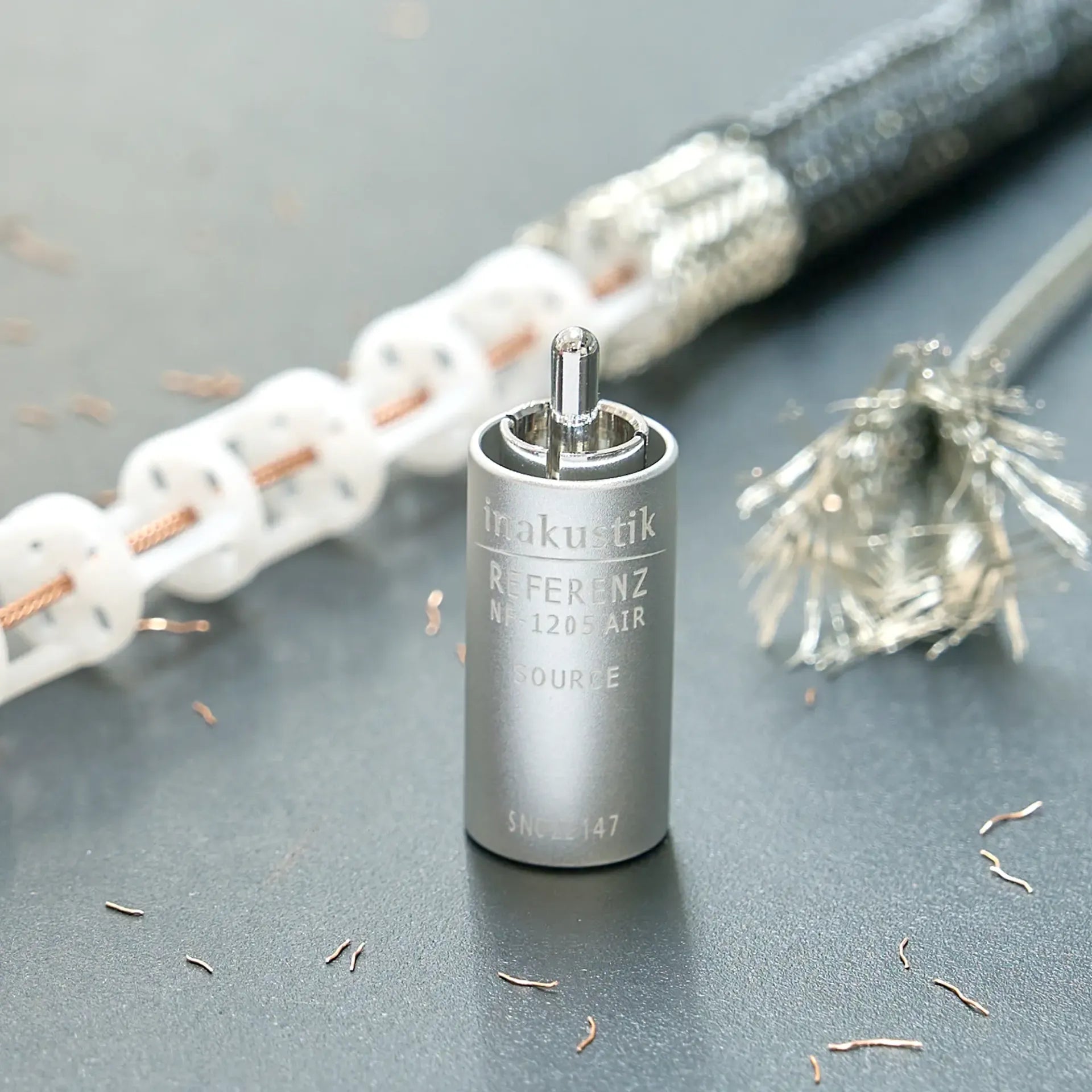 inakustik NF1205 RCA